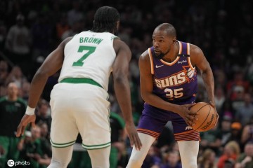 波尔津吉斯30+8杜兰特空砍30分 凯尔特人大胜太阳