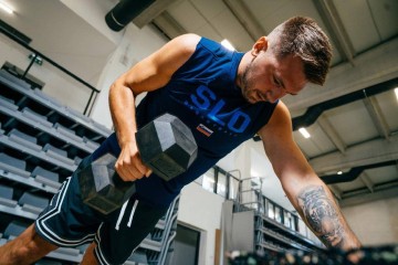 东契奇变肌肉男湖人狂喜 尼克变相助力再记一功?