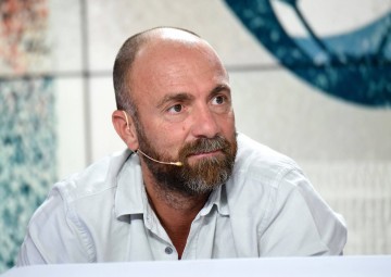 杜加里谈欧冠决赛:我没有更看好巴黎,国米的防守很坚固