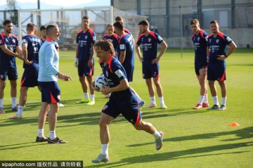 莫德里奇官宣加盟AC米兰!38岁魔笛圆梦红黑军团,6座欧冠王者能否重铸意甲王朝?