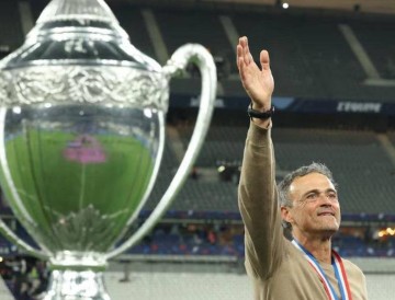 恩里克的战术妙用：梅西和登贝莱大放异彩